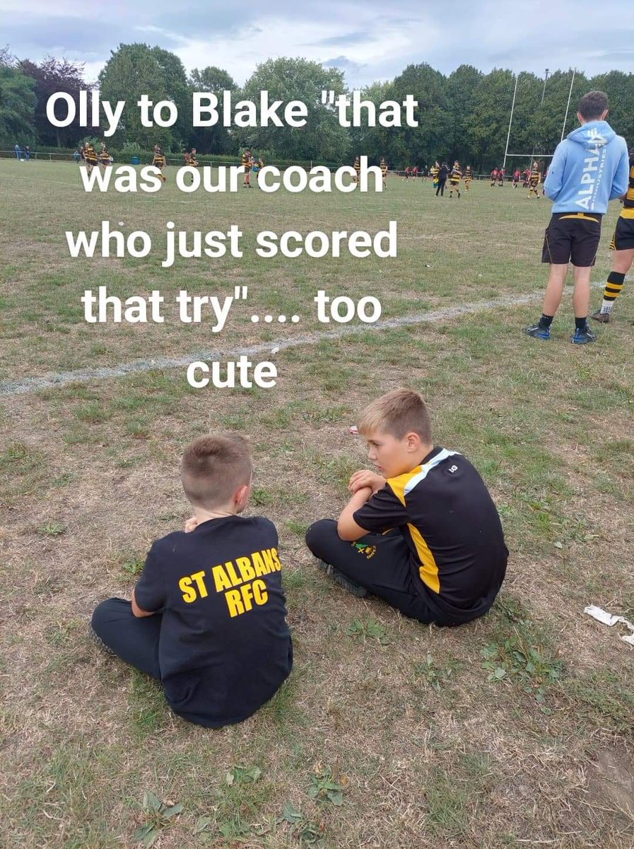 thebunsU10s's tweet photo. With 2 of our coaches playing for @thebunsrfc 1sts today it was great to see some of our squad there supporting them and to receive this from a parent #inspiringthefuture #minirugby 🖤💛🖤💛 https://t.co/uJeyjphR4W