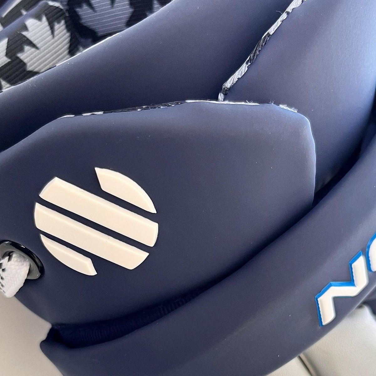HyBrid_Lacrosse's tweet photo. Something 🔥 is on the way for the athletes of Pro Caliber Lacrosse…

#PROGlove #HYBRIDLacrosse #Northlandlacrosse https://t.co/7oFQlLju2w