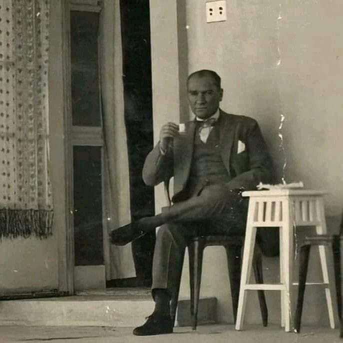 Başöğretmen 
Gazi Mustafa Kemal Atatürk