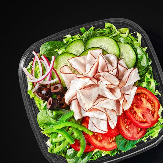 RennerMrs's tweet photo. Subway: You need to up your game. The picture on the left is my $10 salad - seriously? This is what $10 gets me???  The picture on the right is what is posted on your web site. I  NEVER received one like this - very disappointed.  Fix it! @SUBWAY @poorservice https://t.co/89O18jWYM2