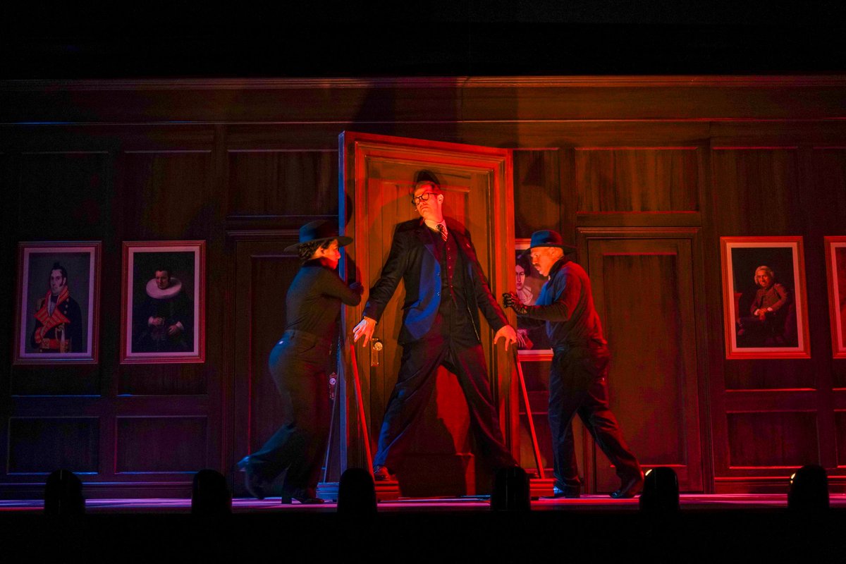 Here’s your first look at #GetAClueDallas 🔍 Pay-What-You-Can tickets for our Friday, Sept 9th performance go on sale Tuesday, Sept 6th at 10am!

Get your tickets here 👉  bit.ly/3OQmDUK