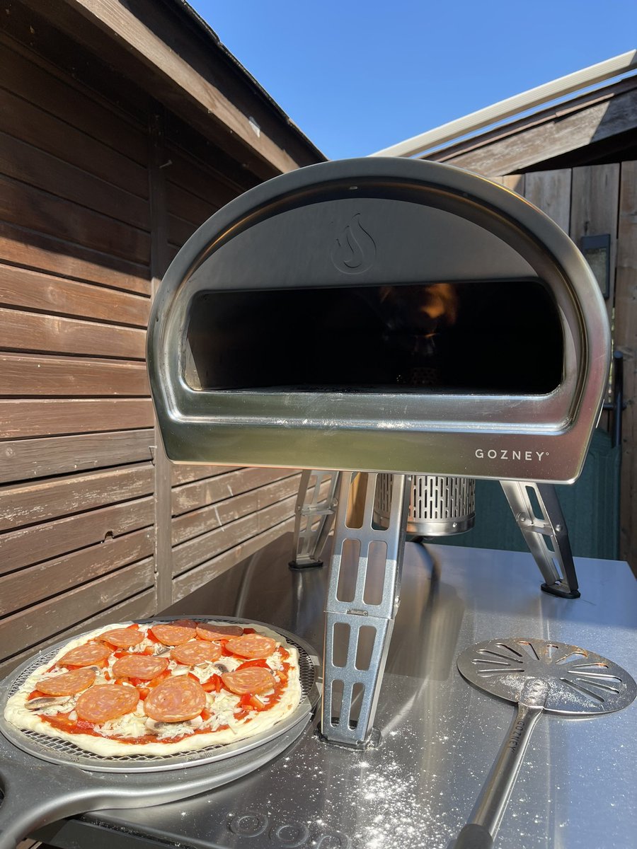 Long weekend pizzas! Trying NY style pizza this time 🤤