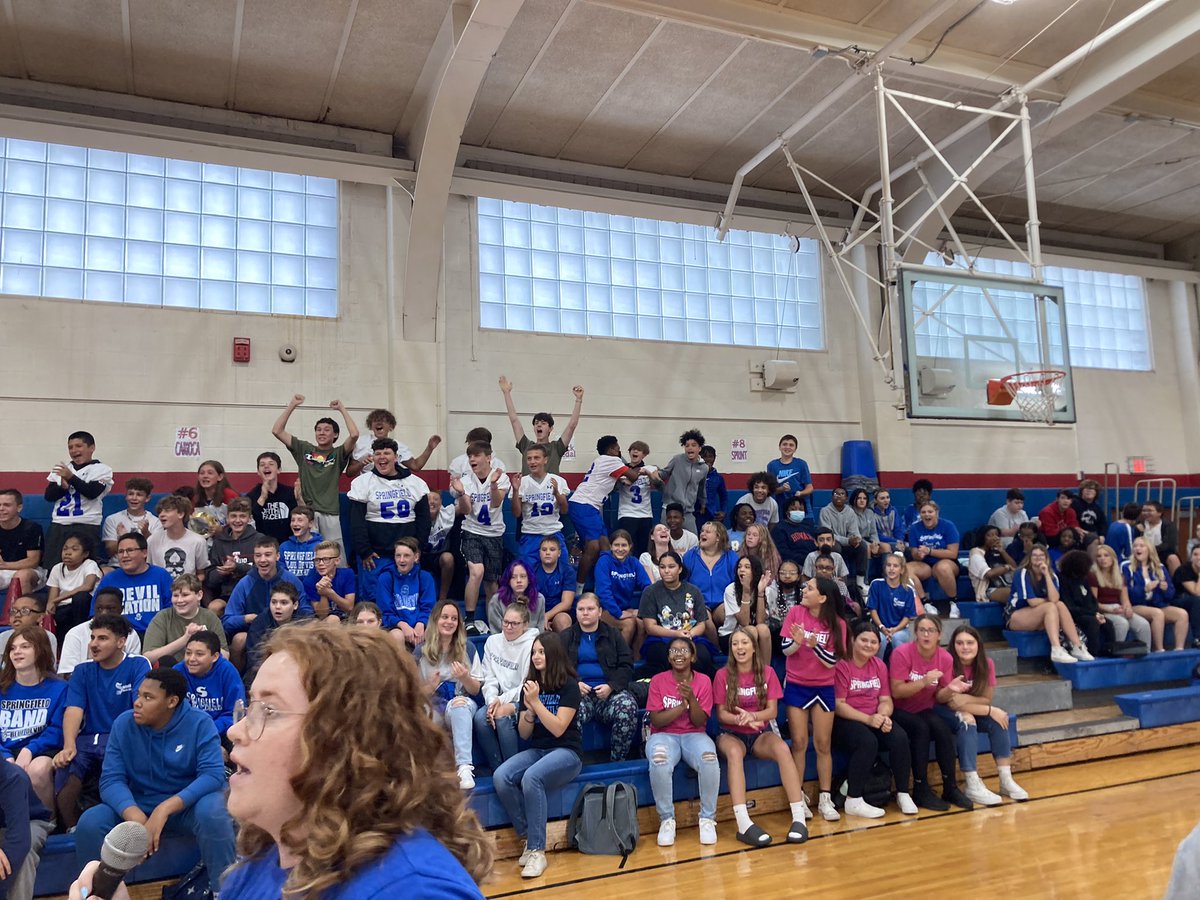SmsVelocity's tweet photo. More photos from the 8th grade pep-rally!! #springfieldstrong #devilsasone https://t.co/6e8jp9AKTs