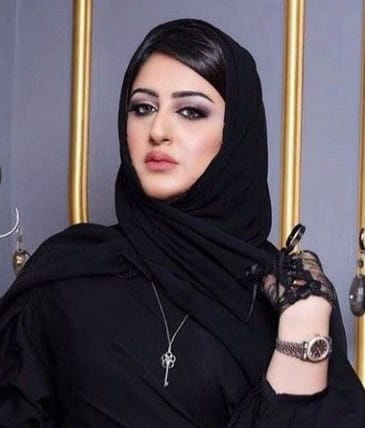 manal93790's tweet photo. #مجموعة_الخواطر #خواطر_من_وحي_القلم  #خواطر_مبعثرة 
وعندما تشعر
أنك ب حاجة،، للإنفراد بنفسك،،قليلاً،،
هذا يعني،،أنك،تمتلك، حديثاً،
لايستوعبه،، أحد، غيرك ،، 
مو كل الموجودين ،في حياتنا يفهمون 
علينا مهما معاهم تكلمنا هناك شخص 
فقط ،قد يفهمنا من يكون قريب
من القلب واحساسه،، https://t.co/MoxK7TNxR7