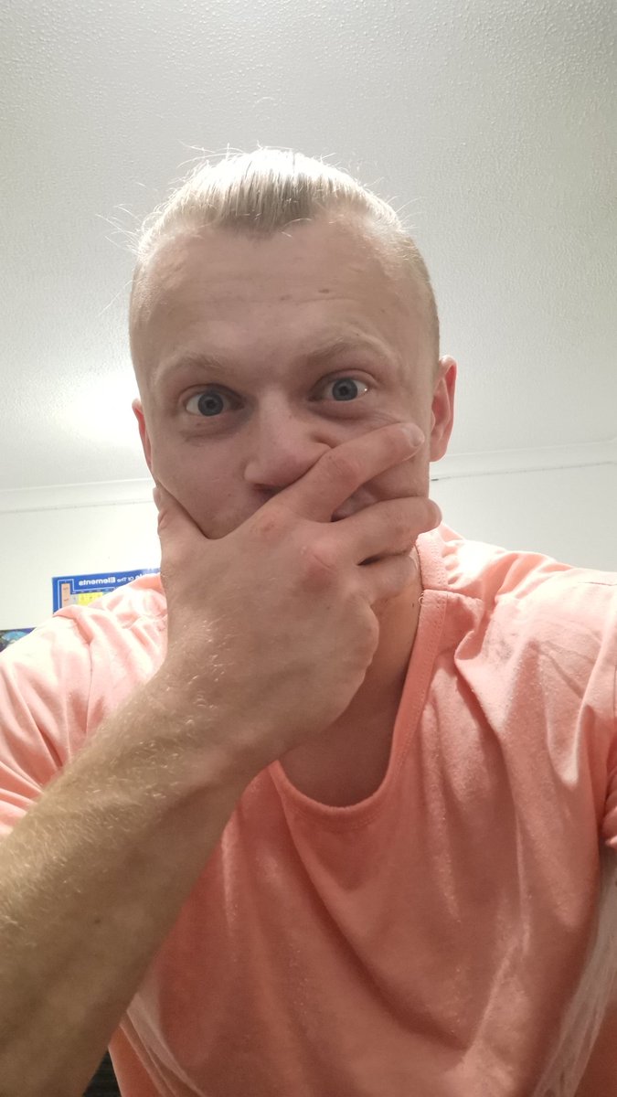 Connor01329279's tweet photo. Absolute naughty 3some video on my onlyfans 2 of my girlfriends eating each other and me 😏 go take a look! https://t.co/eziwfinBiB https://t.co/xHeCDndU5I