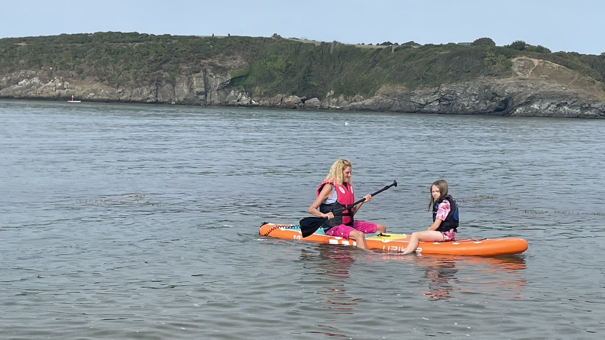 RoseCottage_'s tweet photo. It’s a paddle boarding kind of day at Cemaes Bay #paddleboarding #Anglesey #lovinglife #livingmybestlife #beach #beachvibes https://t.co/B5JlLOFIKx