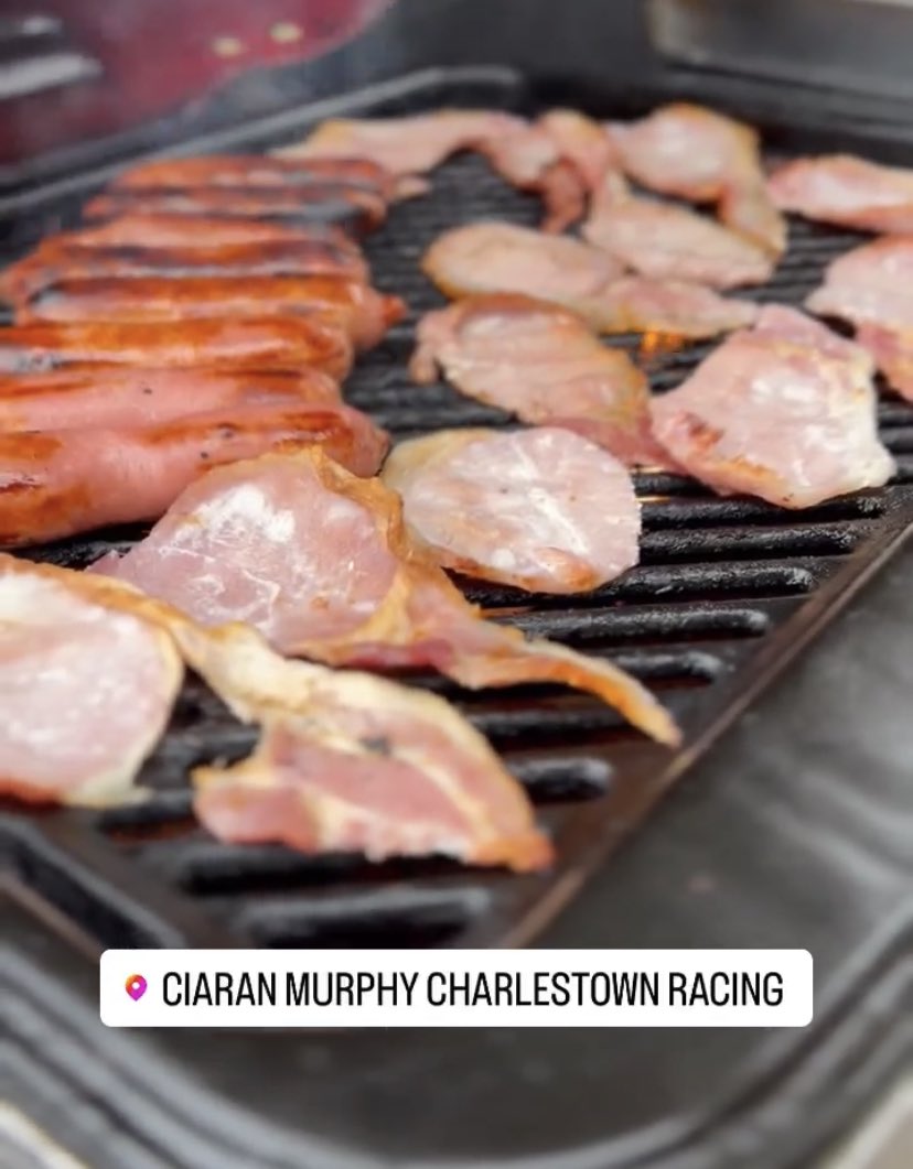 Thank you very much Midland Equine Ltd <a href="/nmurf/">natalie murphy</a> and Jimmy Cullen for organising the delicious 😋 breakfast rolls for our open day this morning.  Big thank you to Joanne Killian for supplying &amp; cooking them, great job as always 😊#fullbellies #happycampers