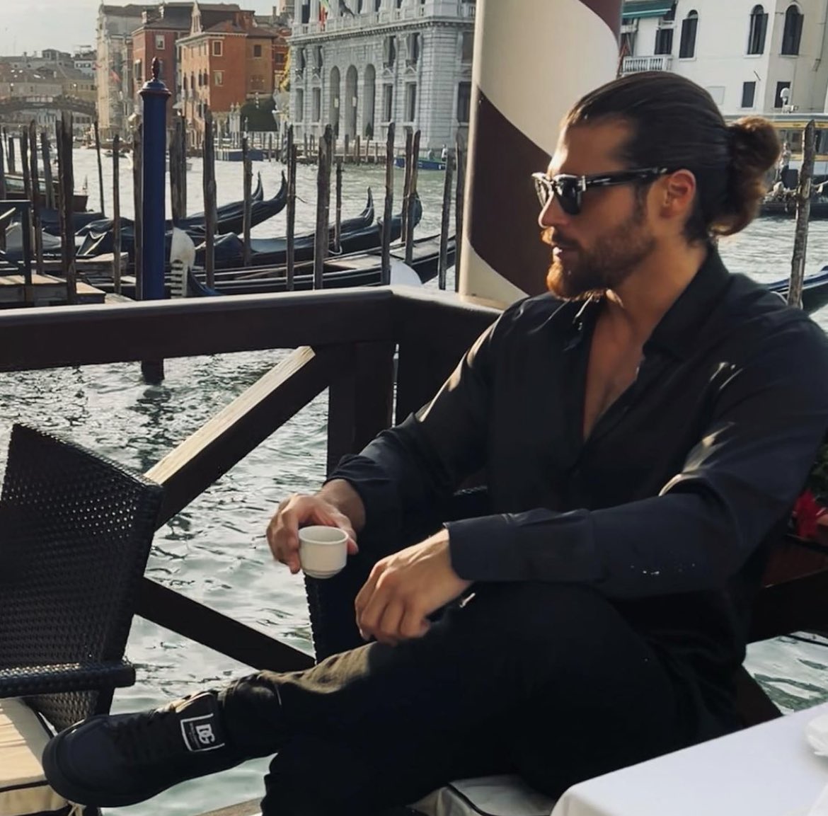 Elegancia y guapura 👑#CanYaman