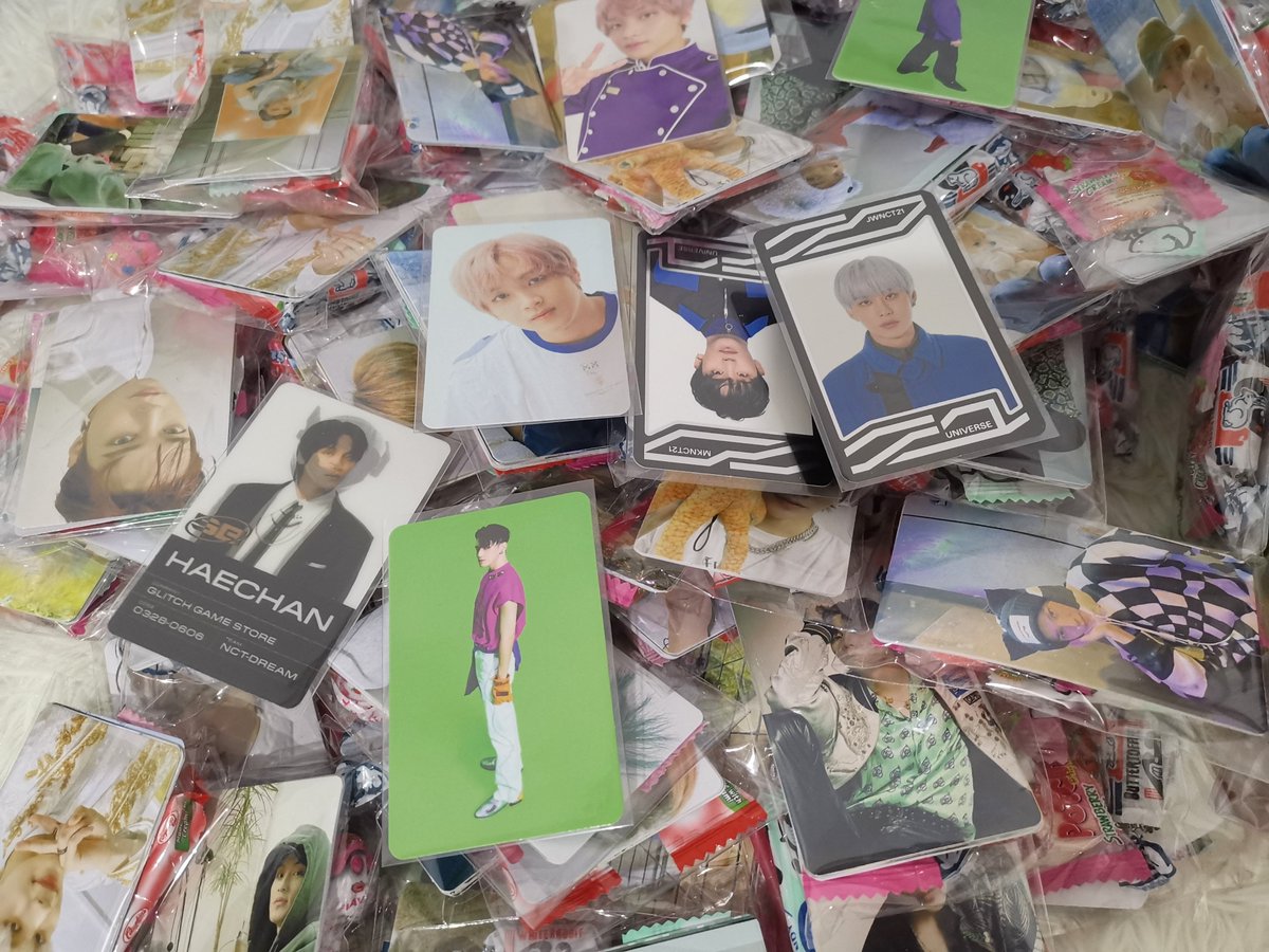 jiewheels's tweet photo. FINALLY!!!! D-DAY FOR #THELINKTourManila 

im looking forward to have a blast with every czennies out there! don't hesitate to approach me later and have some of these goods!! may we have the sunniest day with our sunshines later ♡

#NCT127inManila  #NEOCITY_THE_LINK_MANILA https://t.co/IQ3AH4bGYp