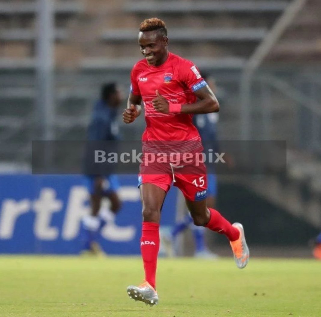 Soca263's tweet photo. Ronald Pfumbidzai🇿🇼 Scored His Second #DStvPrem🇿🇦 Goal Of The Season For #ChippaUtd After Netting In The Team's 3-2 Loss To #GoldenArrows On Saturday.

▪️The Veteran Left-Back Has Featured In 5 Of The Team's 6 League Matches So Far🇿🇼💪🏾 https://t.co/t7cCP8fXnQ