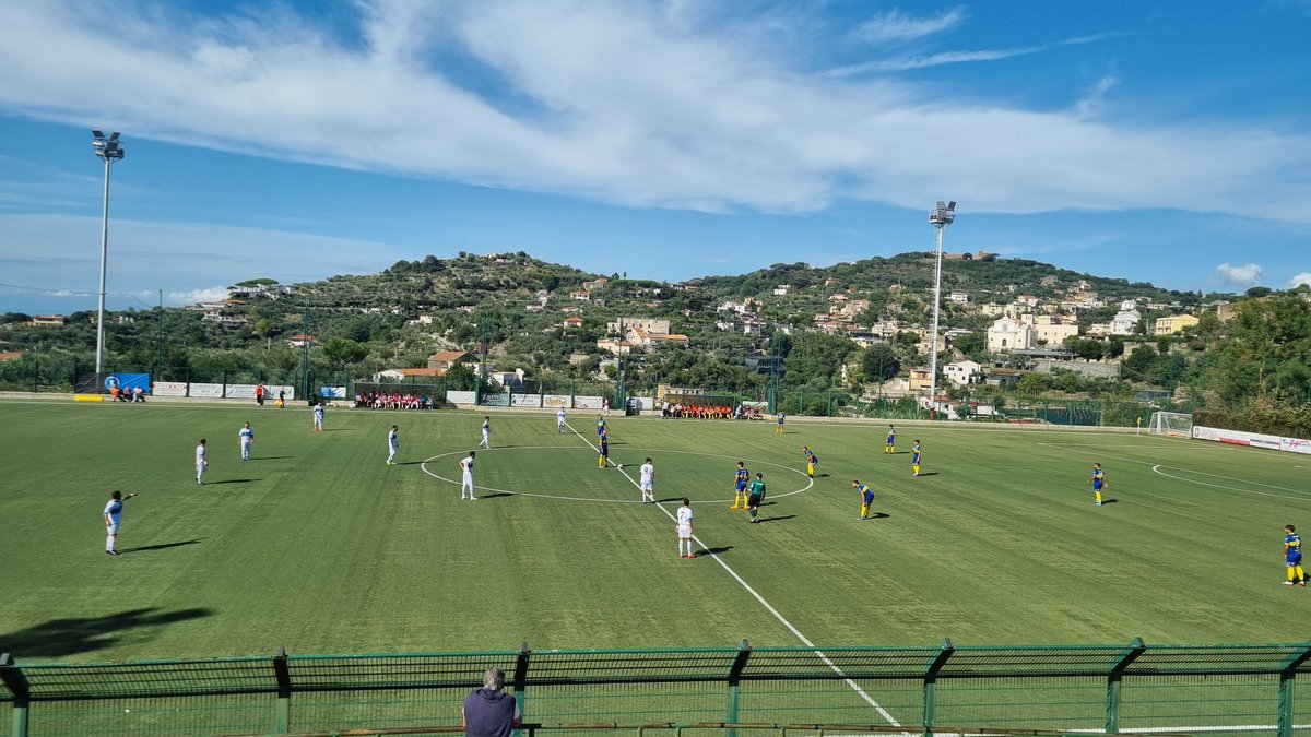 afronapoli's tweet photo. Esordio amaro in campionato di Eccellenza per gli uomini di Diego Armando Maradona che si arrendono al Massa Lubrense che si impone 4-2.
#napoliunited #golions #avantiunited https://t.co/EN3uymijTE