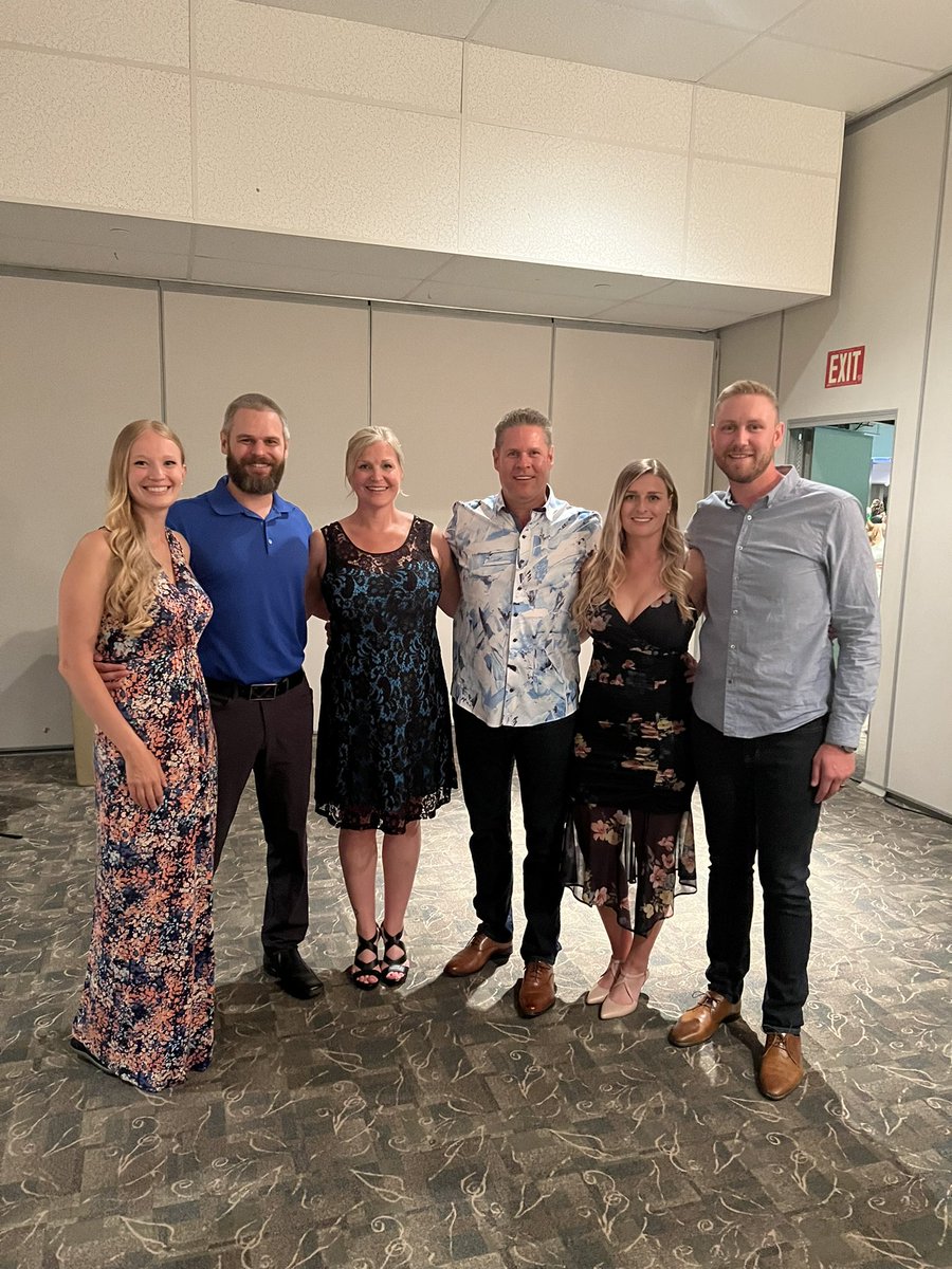 SledCraig's tweet image. Special thanks to my family supporting the 2022 Drive For Kids Campaign @8_Synergy!!!!