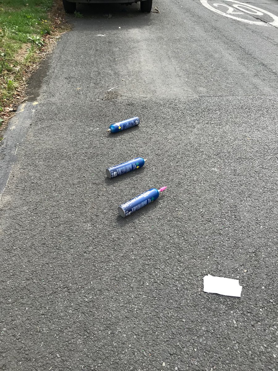 tonylouki's tweet photo. Voyage to #OSGWard Surgery Bingo: obligatory abandoned @Tesco trolley at Great West (#VeryLittleHelps), dumped bags outside @IsleworthSyon, three cans of spine collapse near Stucley. These and dodgy builders' rubble on St Mary's reported via https://t.co/eub3BbAMJY https://t.co/zxUlK7qoGR