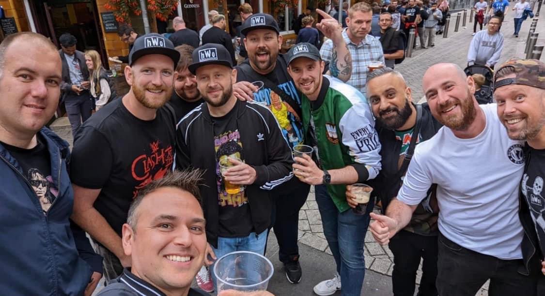 #hWo at the #WWECASTLE 

Brothers 4 life🤘