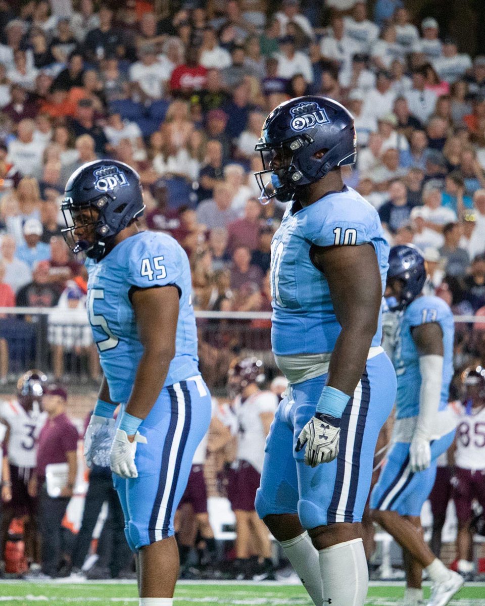 Chazzwallace1's tweet photo. Clean Up On Aisle Hokie 🚧🦃❌
#10szn https://t.co/xO3dpJMIW8