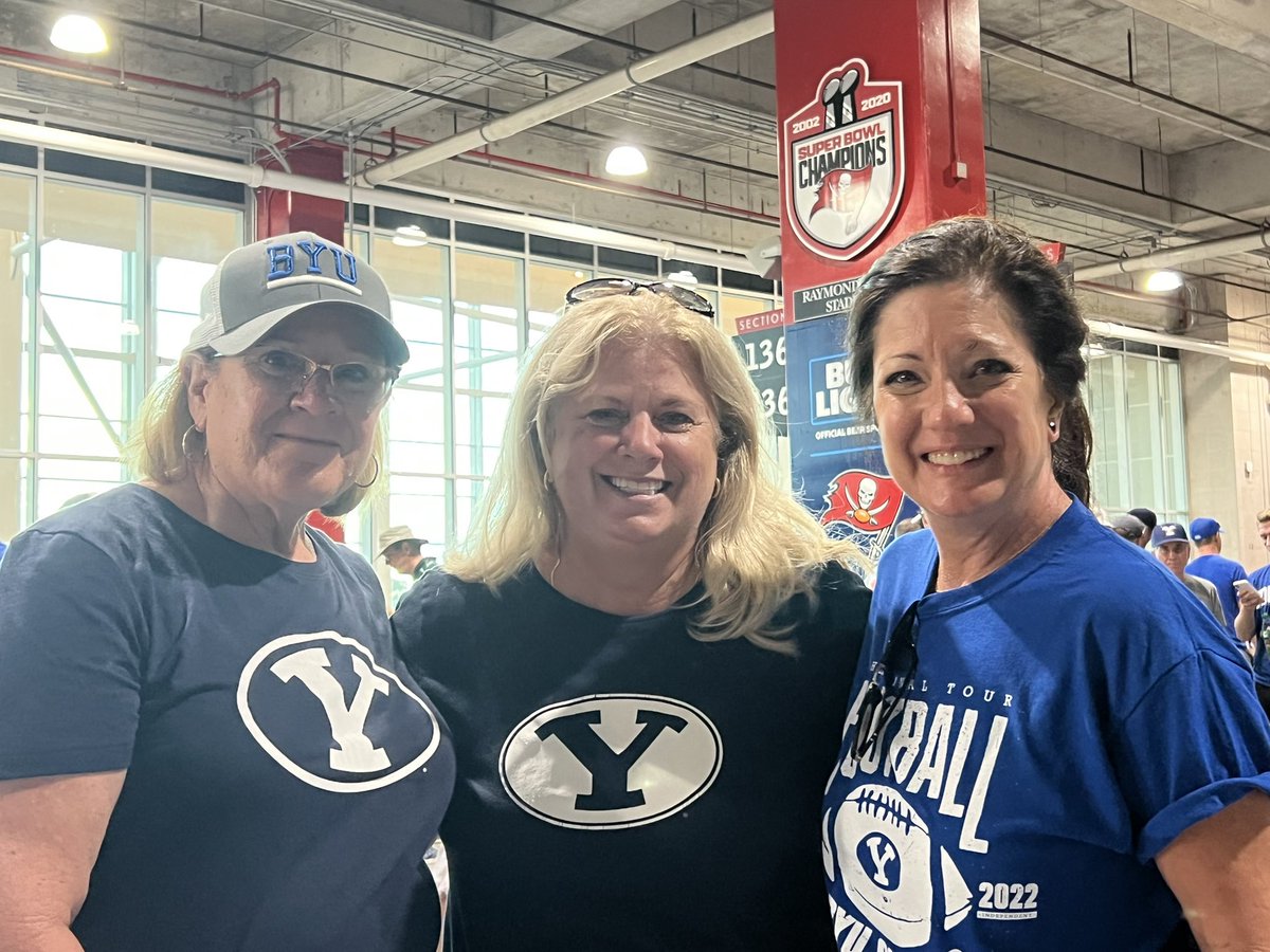 angelakasper's tweet photo. Let’s go cougars! https://t.co/O5L5WHDs3d