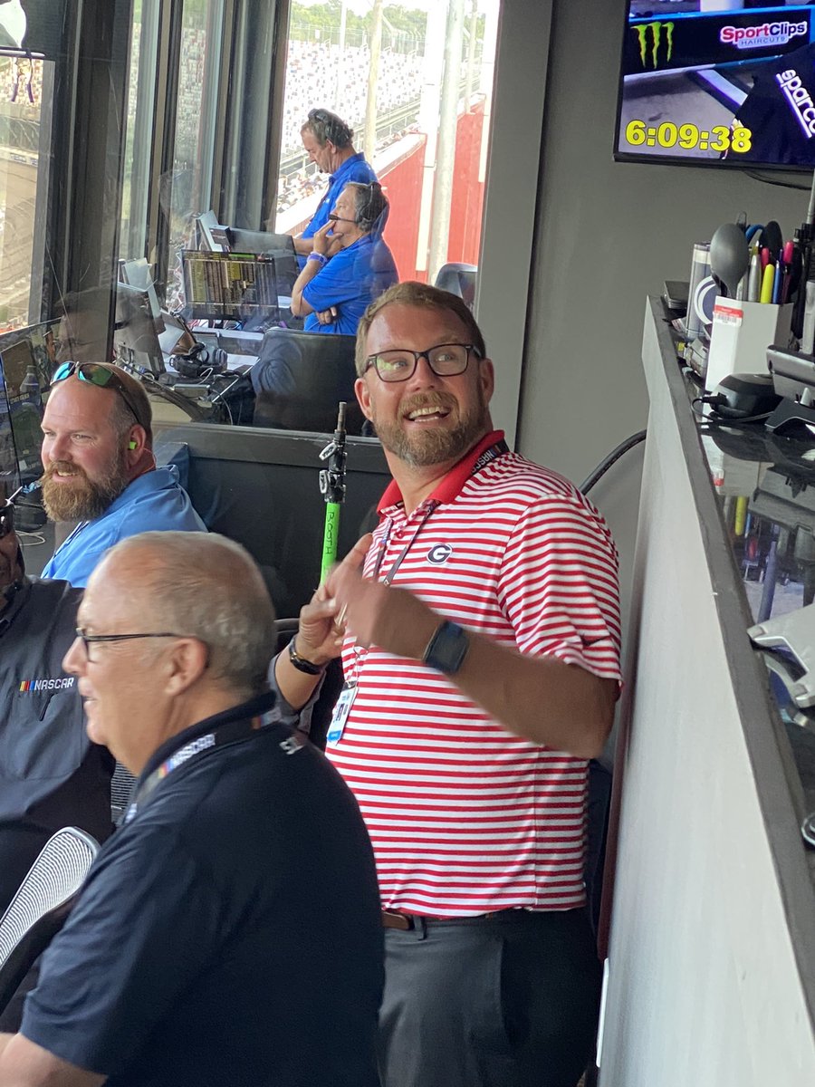 peanutmoney40's tweet photo. Found Waldo in @TooToughToTame race control. https://t.co/6pZo7edF1C