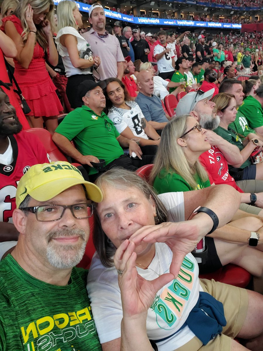 RKVanderpool's tweet photo. At the @oregonfootball game in the #ATL with my wife,sister and her boyfriend Dan! We have some work to do. #GoDucks https://t.co/xyrvdWcBmp