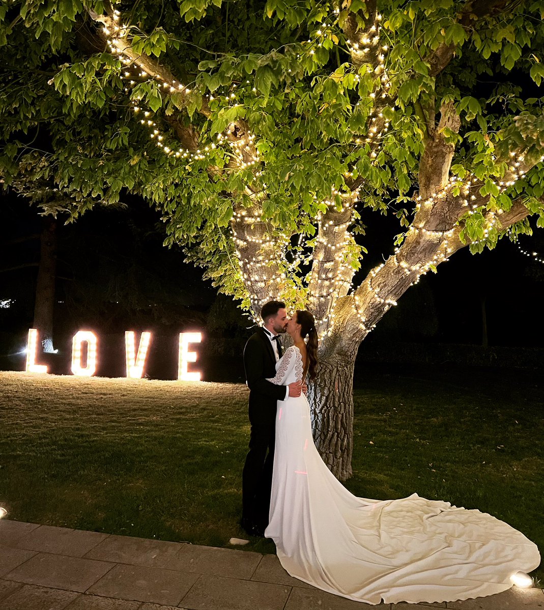 lavegahenares's tweet photo. 💫💫
.
.
.
#celebraciones #fiestas #bodas #gestiondeeventos #instawedding #weddinginspiration #love #espaciosparaeventos #coolflatlay #bodasenelcampo #bodasenmadrid #fincasparaeventos
#bodasperfectas #eljardindelavega
#laquintadelhenares
#elcasondelavega
@lavegahenares https://t.co/4nM1dX6wXG