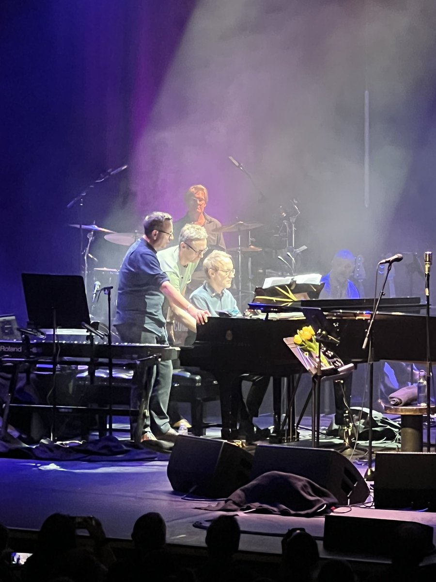 Bagpussjo's tweet photo. Glorious night 4 at the Barbican with @divinecomedyhq ❤️ Both Absent Friends and Victory for the Comic Muse were sublime https://t.co/7pVFWRhlLB