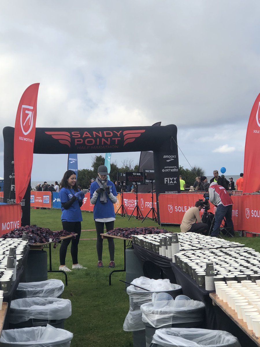 DrCaseyN's tweet photo. The 10k will do for today
#HalfHalf
#SandyPointHalfMarathon
@sole_motive https://t.co/u5ZSg5ITse