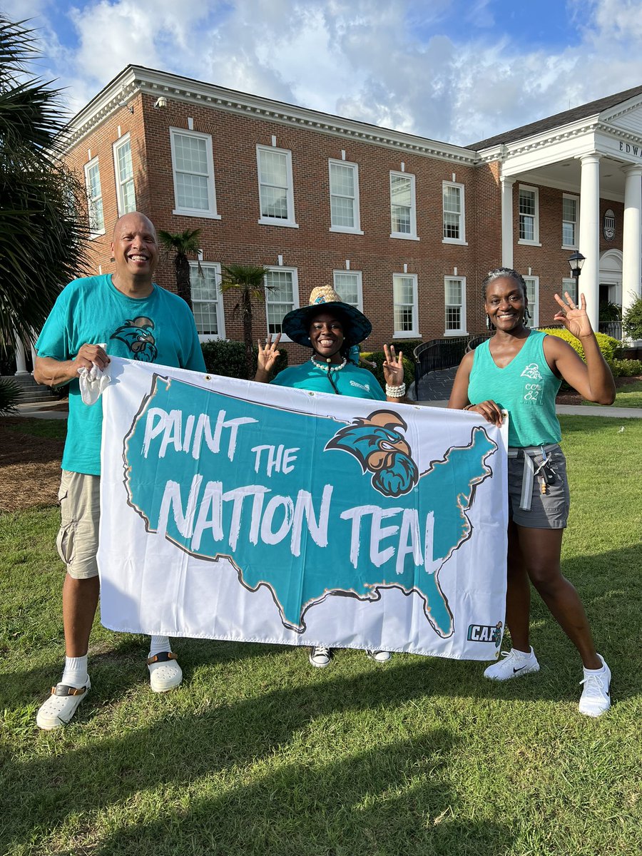 CCUChanticleers's tweet photo. Game day ready 🏈😎 https://t.co/DiW0oBSnsq
