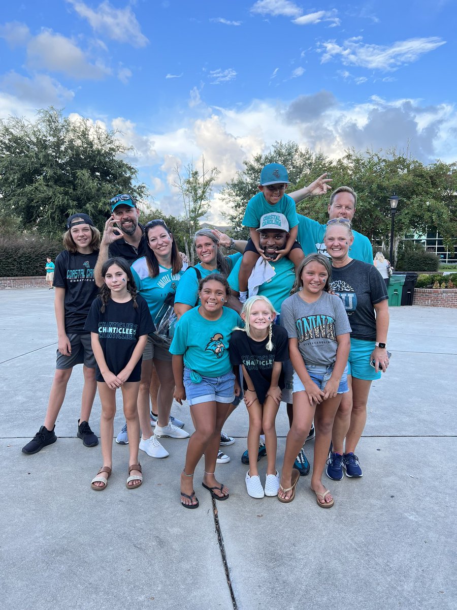 CCUChanticleers's tweet photo. Game day ready 🏈😎 https://t.co/DiW0oBSnsq