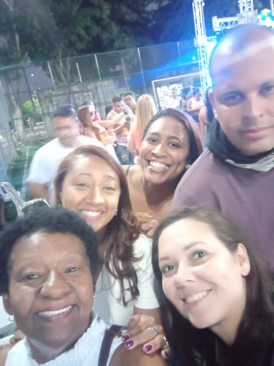 schons41's tweet photo. #CostaBarros
#PracaItacaja
#Quitanda https://t.co/w24r6uSEsx