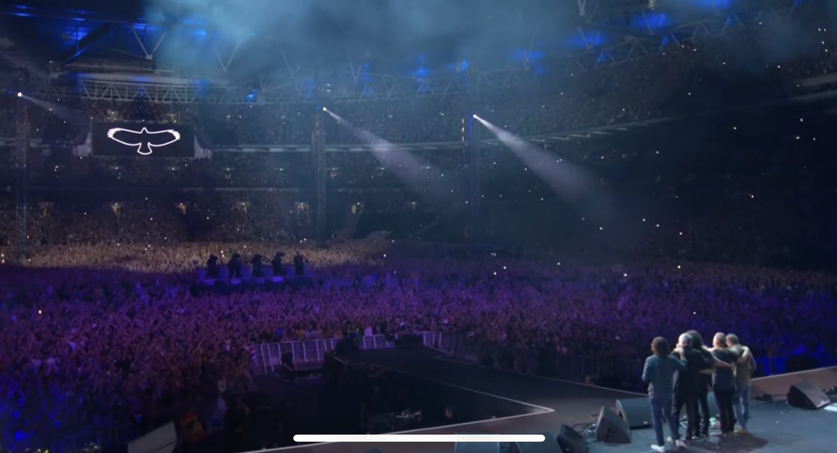 Foo Fighters UK (@foofightersuk) on Twitter photo 