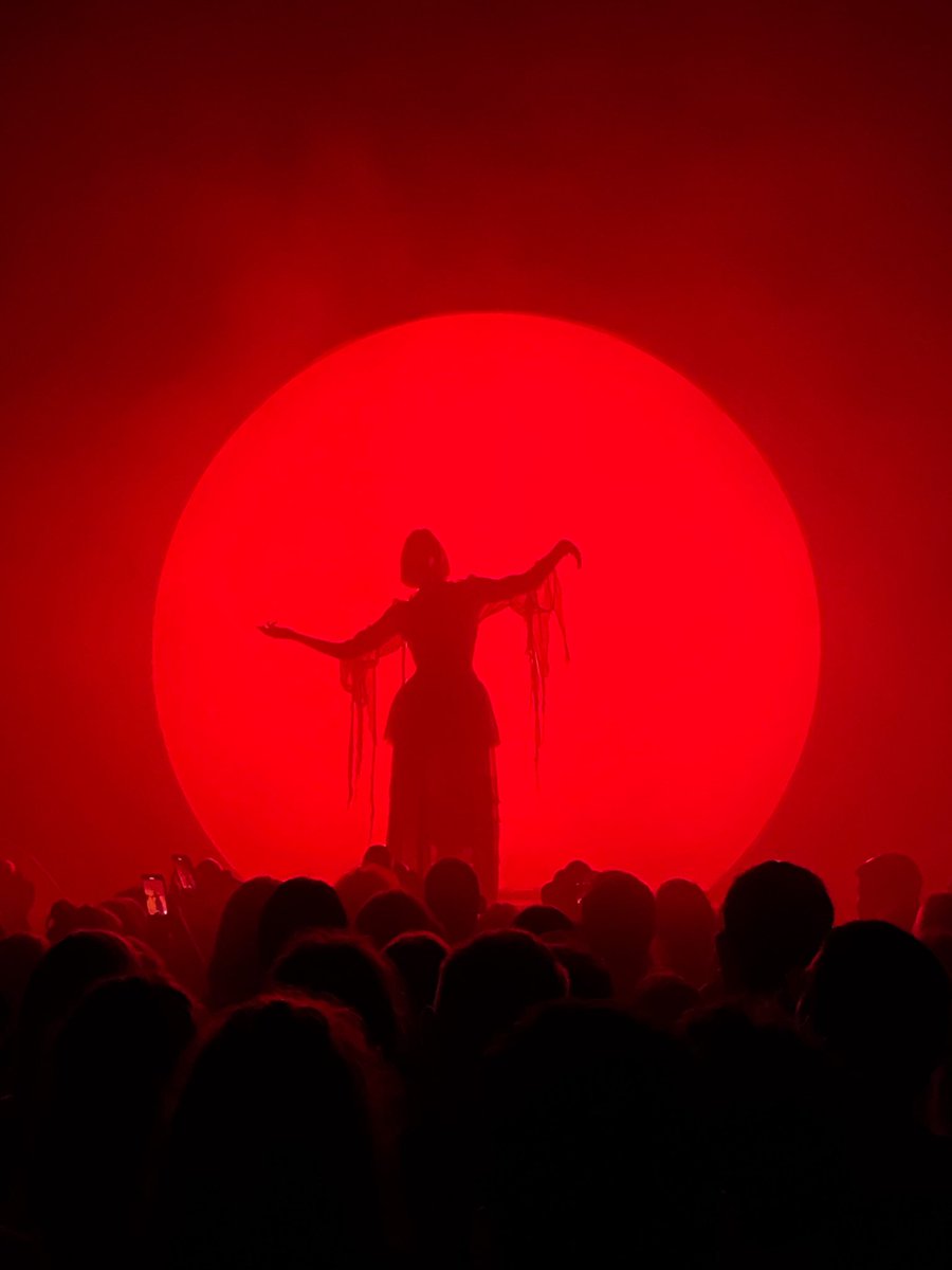 sterrestardust's tweet photo. Concert photography but make it kinda sad iphone quality, but nonetheless @AURORAmusic in @ParadisoAdam was truly magical!!!! https://t.co/byeFb4w1kA