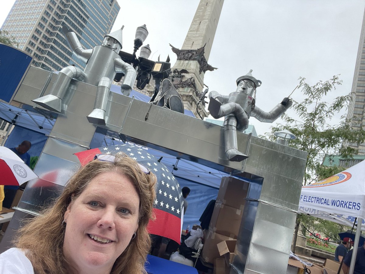 cwirth4congress's tweet photo. 🔵   🔵   🔵   🔵   🔵

2022 #LaborFest in the rain &amp; sun!

Thank you to all who support Labor Unions.

I am a proud member of the @AFTunion, Local 09000 

#VoteWirth
#FirePence https://t.co/YRCfWpBI6d