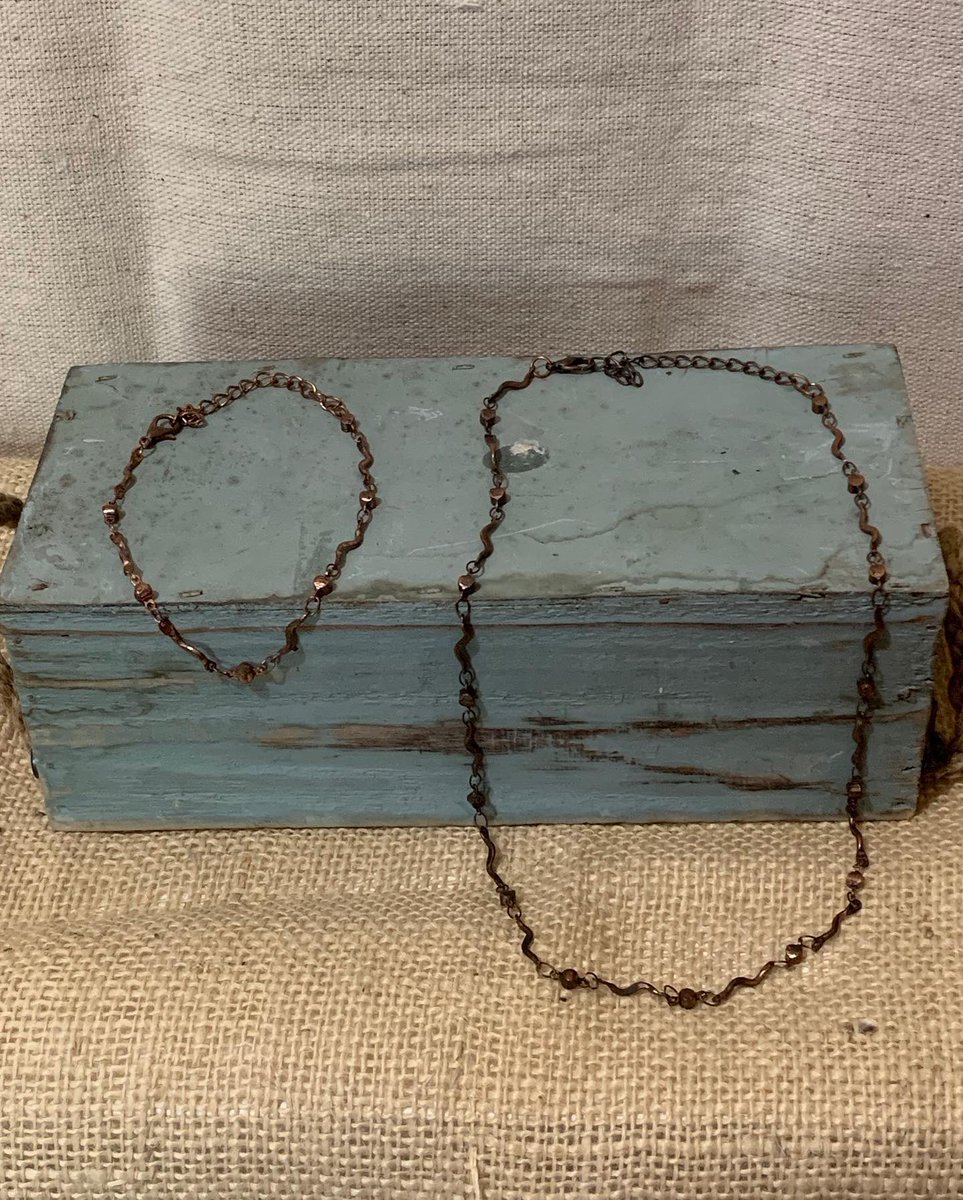 FlannelsTwo's tweet photo. New #jewelry for sale! #etsy #vintage #forsale #turqoise #earrings #matchingset #bracelet #necklace #bronze #silver #heart #cute #pretty #just10dollars #FreeShipping #rustic https://t.co/57piIMb8qr https://t.co/iwDOA7E1Fe