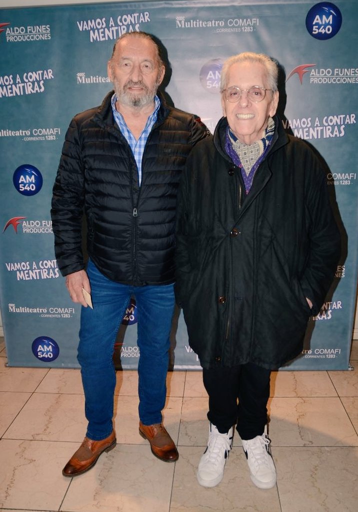 aldofunes's tweet photo. Estamos muy orgullosos de tener como espectador en "vamos a contar mentiras" a nuestro querido Antonio Gasalla, que en este momento está disfrutando de la comedia. 🙌 https://t.co/odPjHMBgkj