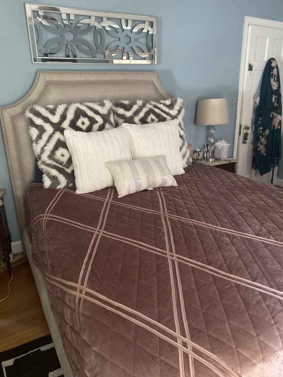 Rizabellepow's tweet photo. New bedding! #RPMDesignsDC https://t.co/wxyxxh9Jiu