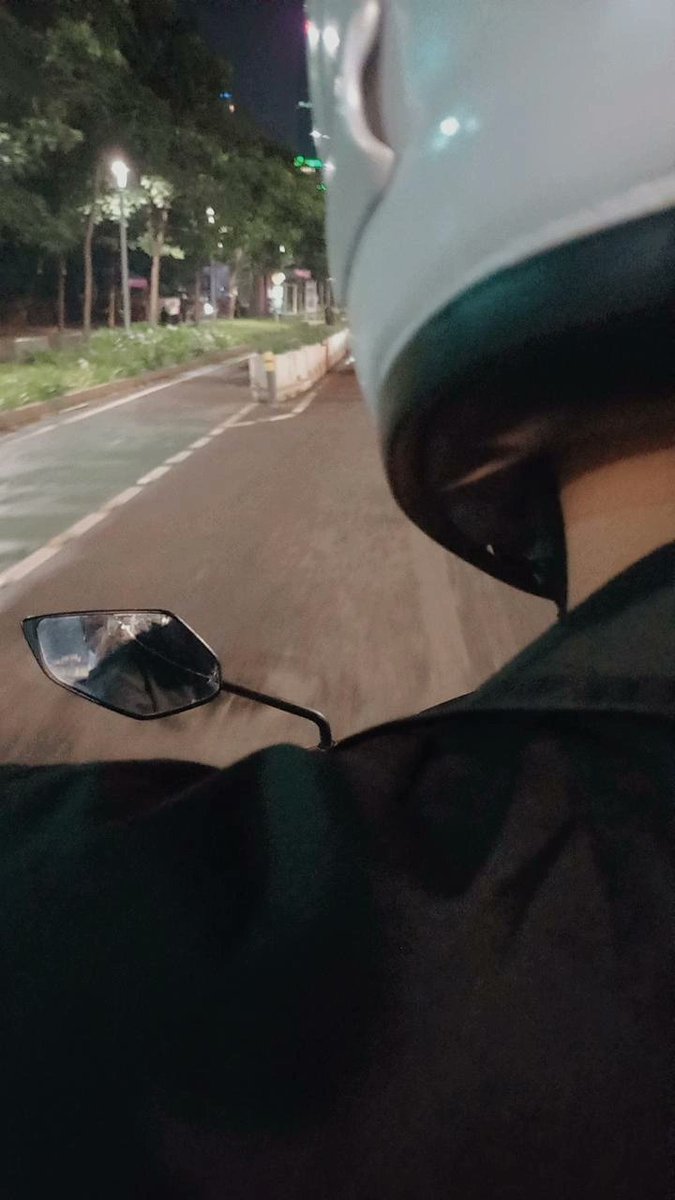 Shindialp's tweet photo. sama manusia ini banyak sedinya, tapi banyak juga si happynya https://t.co/fOwfOvvJlX