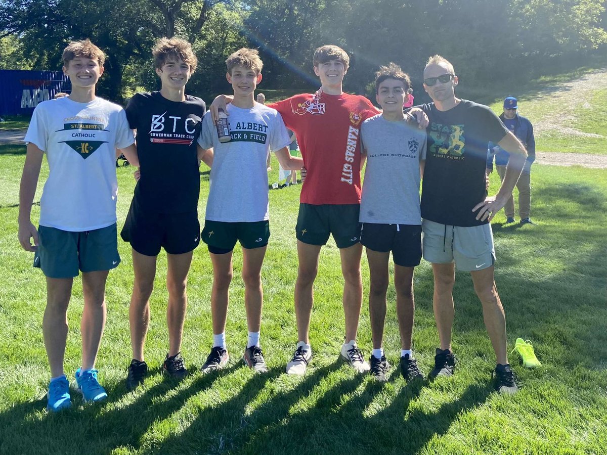 These boys place 2nd as a team Colin Lillie was the individual champ. Owen wise finishes 6th and Adam Denny 20th to round out the medalists!!