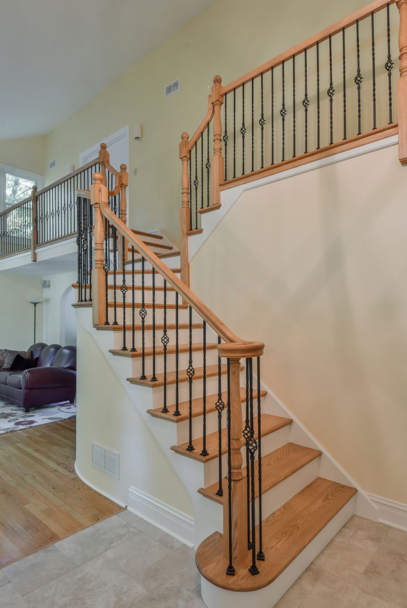 RealtorFabian's tweet photo. Update a staircase in your home with one of these #homeideas. #modernhome  https://t.co/njVwUiuNDL https://t.co/BHExivUxOs