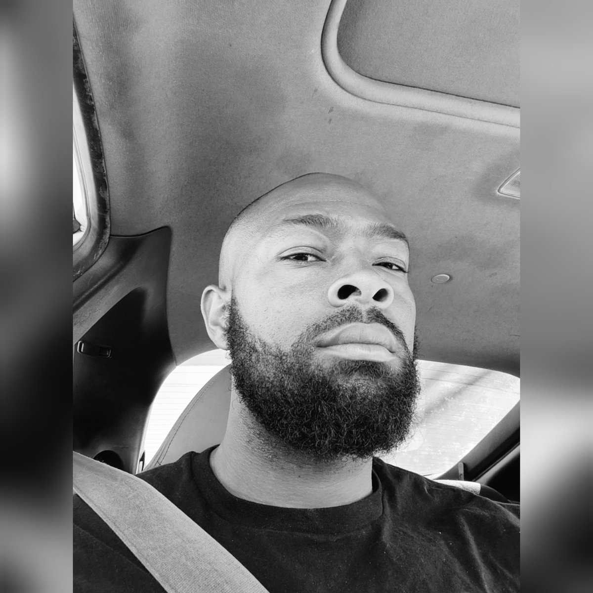 ruventheking's tweet photo. #NewProfilePic #beardcheck https://t.co/opjYzjVx7o