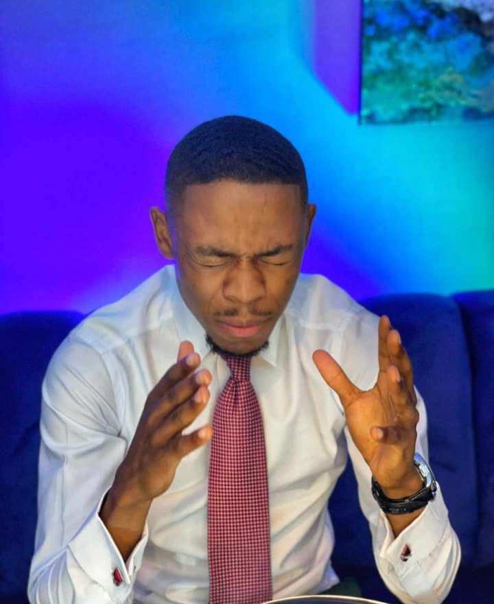 isaiahsovi's tweet photo. I am LIVE RIGHT NOW, and I want to PRAY FOR YOU!! Click here for the LINK: https://t.co/Lx1RLMrXWQ https://t.co/HTqoLf82oW