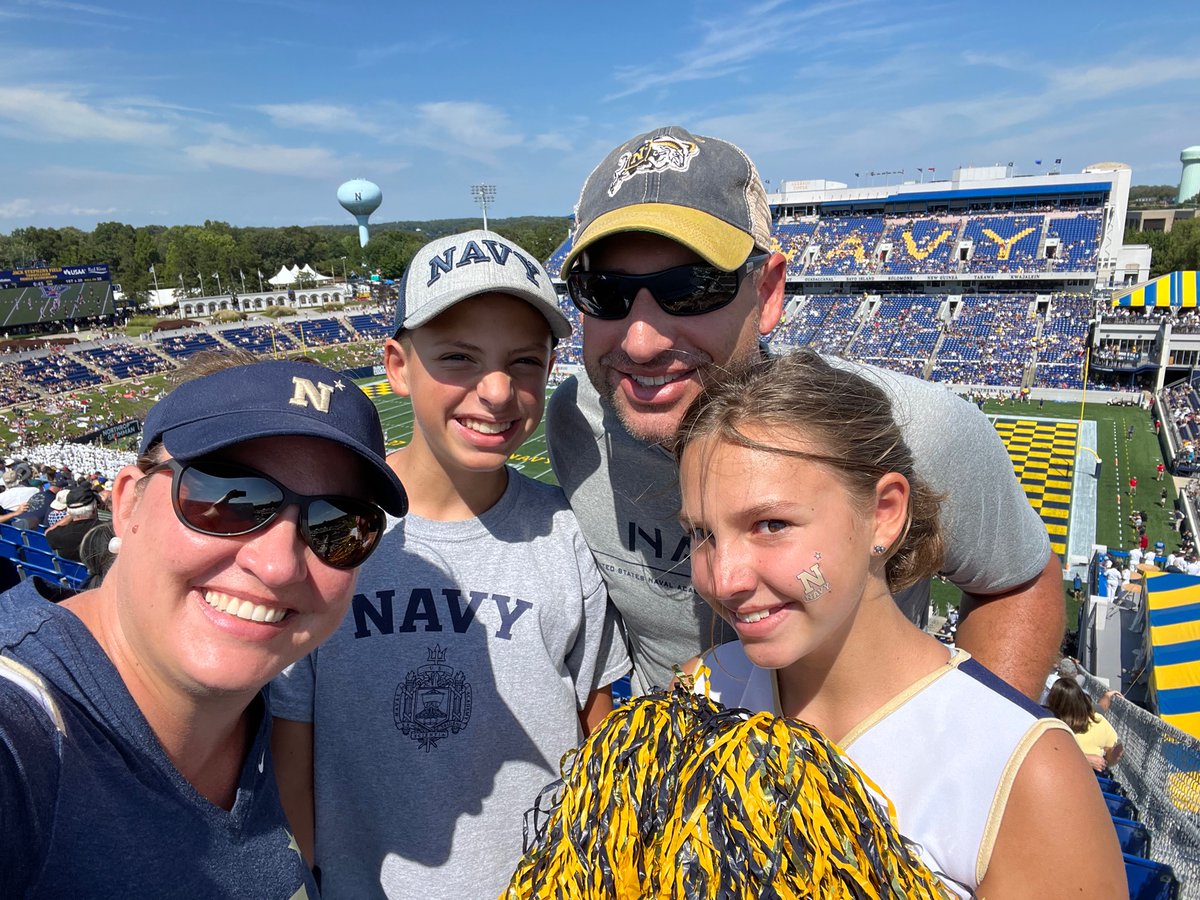 D_K_Dau's tweet photo. #GoNavy https://t.co/PcARaTNRhG