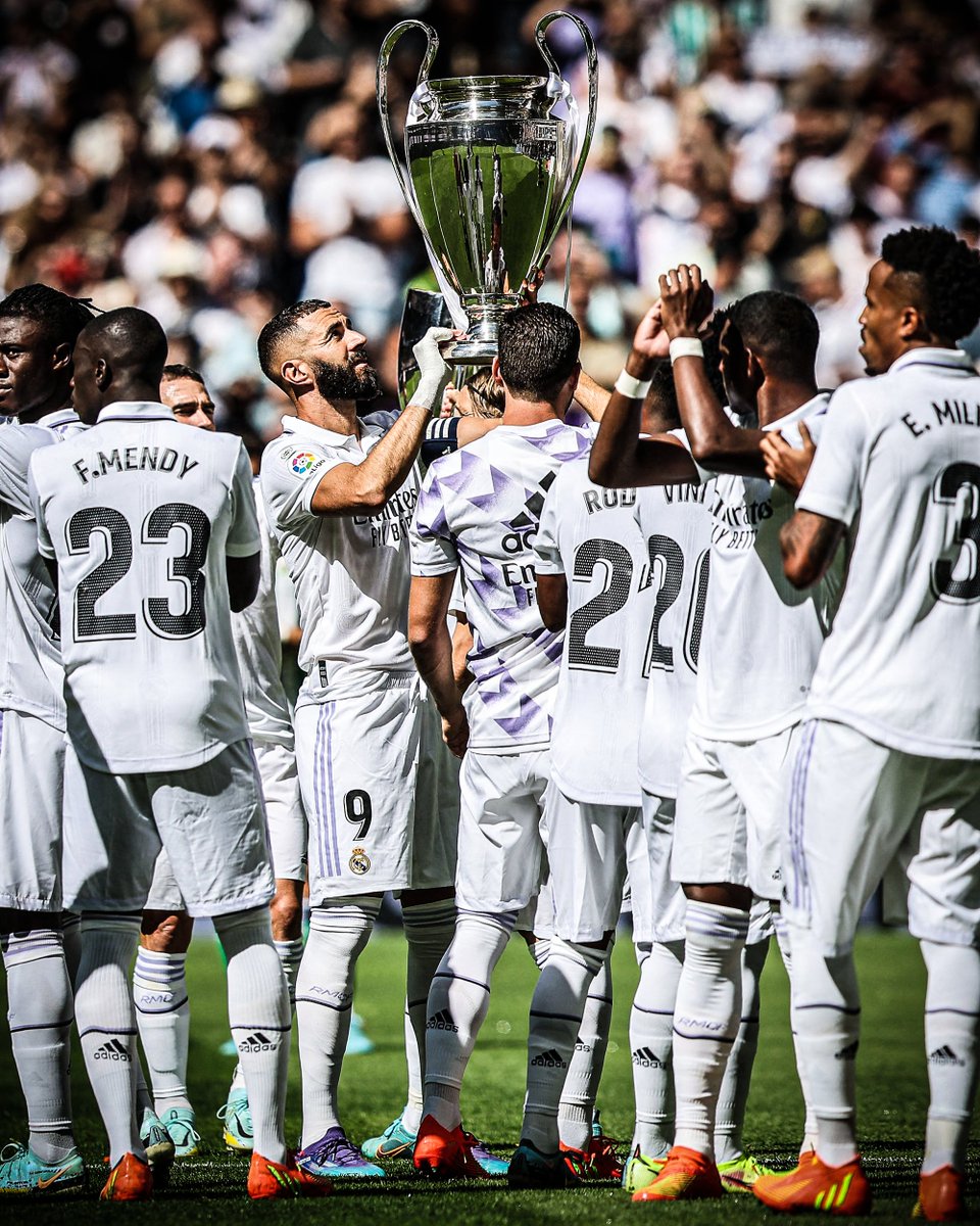 waqasmtq's tweet photo. 𝐑𝐞𝐚𝐥 𝐌𝐚𝐝𝐫𝐢𝐝, 𝐭𝐡𝐞 𝐭𝐞𝐚𝐦 𝐨𝐟 𝐝𝐫𝐞𝐚𝐦! 🤍🖤  👑 https://t.co/SdWwgjQamk