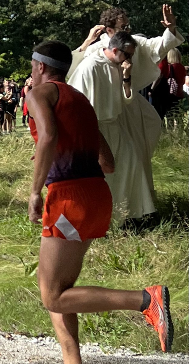 termaatja's tweet photo. Ty getting a little help in his first race @pioCUtrackCross https://t.co/FYzFDlJkTR