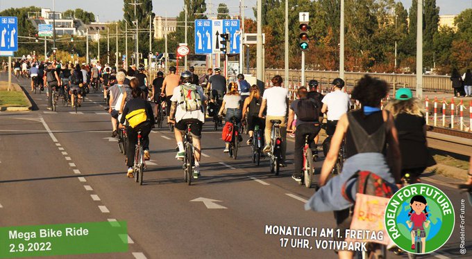 fahrrad wurf word an der donau autobahnen