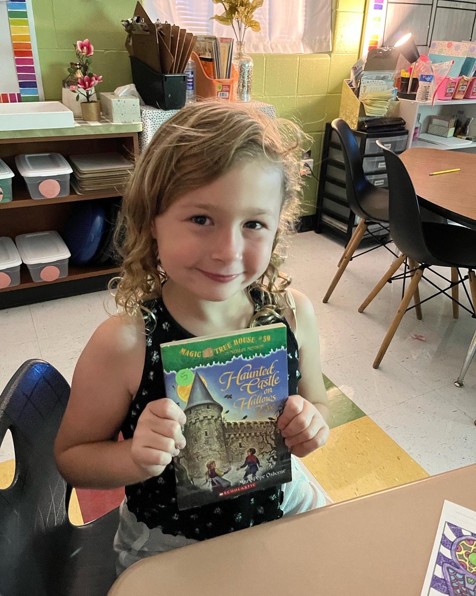 MsLaney_2nd's tweet photo. Just right books make our smiles SO big! I’m excited to see how much these readers grow this year!!😁😁📚 https://t.co/HN9kAelUT7