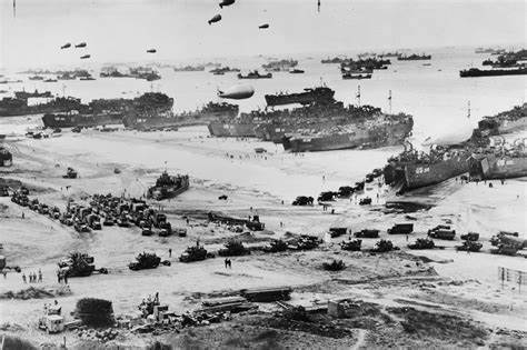 JohnF_Sullivan's tweet photo. There's been a lot of recent takes on China's ability to take Taiwan via amphibious invasion, much of it thought provoking. But one area I see most hand-waving over is the invader "throughput" dilemma. Even if your troops &amp; equipment make it ashore, where do they go? https://t.co/1PMLFZxEua