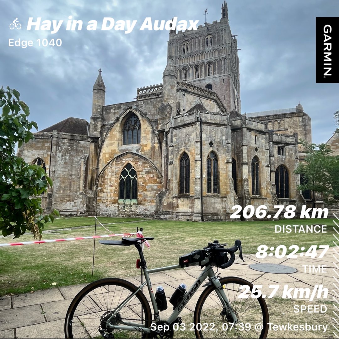 Dog_in_a_hat's tweet photo. Ride 1 for the #gravelbike @AudaxUK #hayinaday β¦ wheels changed, next up off-road #HoNC β¦ #cyclinglife https://t.co/HvJhda0I3f