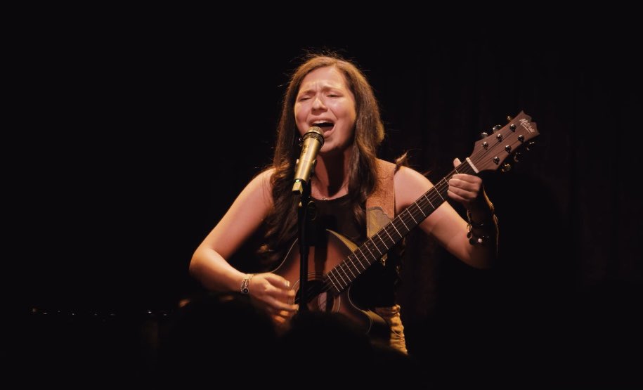 RebeccLynn's tweet photo. Had an amazing time performing at gigs recently! Next gig, Cyclones Game tonight 🤍 @boweryelectric @DontTellMamaNYC #nyc #music #spotify #concert #singer #songwriter https://t.co/FF9LxoKJIK