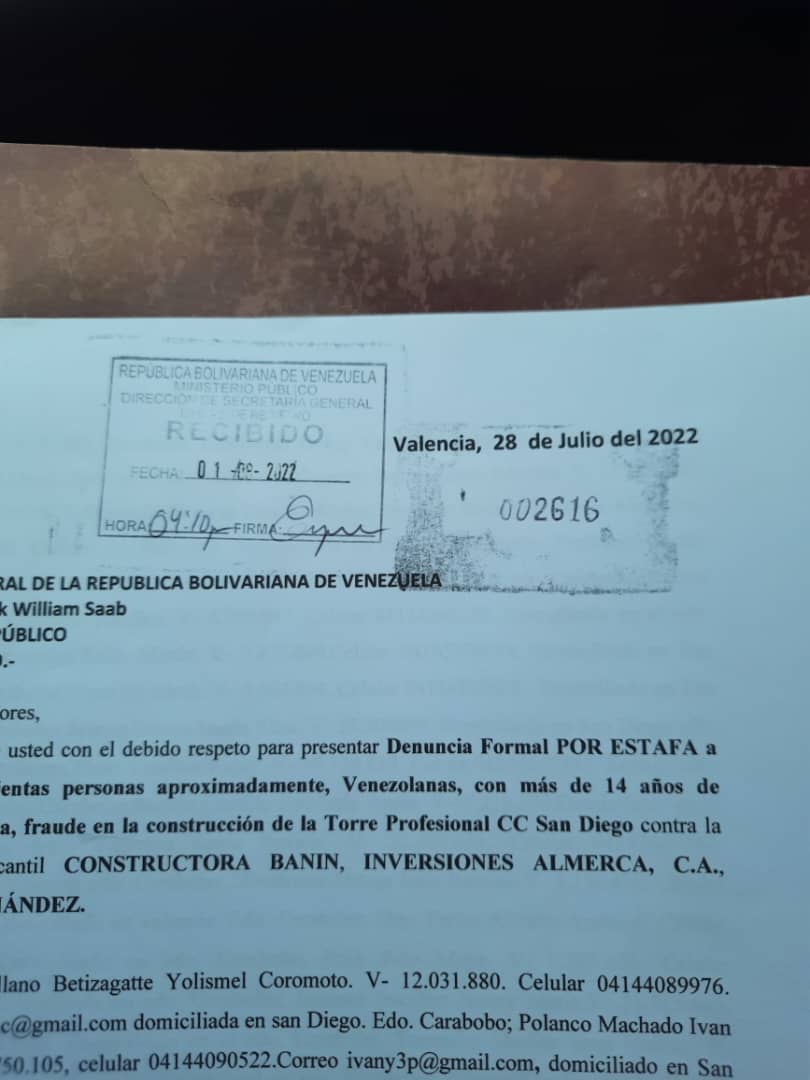 DannyALopezC's tweet photo. @MinpublicoVEN Señores del MP todo es importante y dónde queda la denuncia presentada el 01/08/2022 con relación al Grupo Fernandez y Constructora Banin Cc San Diego Dos y Cc Galería Valencia Edo Carabobo Municipio San Diego? Acudimos a uds por favor asignen más de 400 personas efectadas https://t.co/TyYmV8GXIa