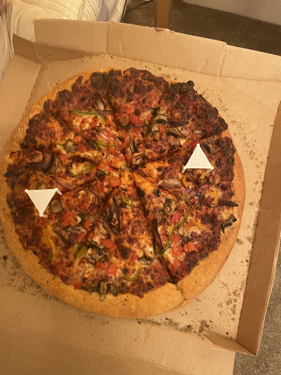 AliceeGoldstone's tweet photo. @pizzahut how do your employees actually think this is acceptable to send out? £20 for a disgustingly burnt pizza and having to wait over an hour AGAIN for the remake. Oh and not to forget the missing dessert https://t.co/ijJ97Hy1vS