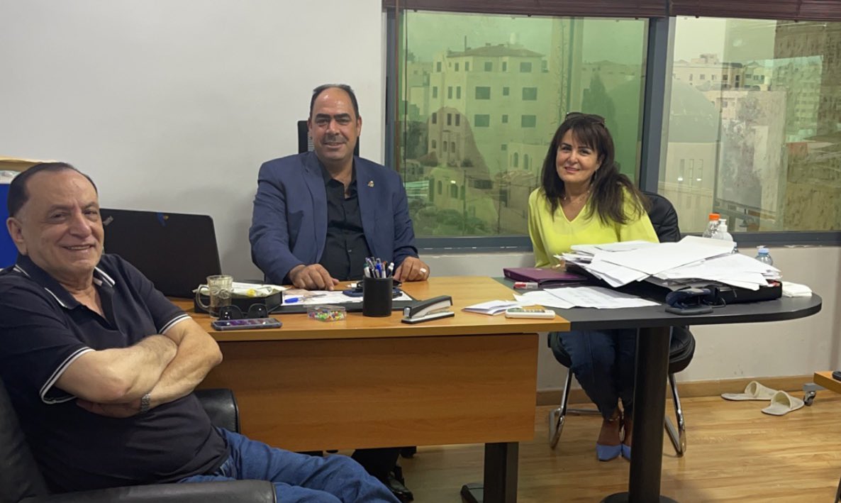 jotransparency's tweet photo. اجتماع مجموعة عمل #الضمان_الإجتماعي في مكتب الزميل سامر الجعبري بحضور د. لينا شبيب ود. عبدالسلام العبادي و 👇بهدف حشد التأييد #المناصرة من خلال تنظيم جلسة حوارية مشتركة سيعقدها #مركز_الشفافية #JTCjo ومؤسسة الضمان الاجتماعي لمناقشة التعديلات المقترحة على قانون الضمان الاجتماعي … https://t.co/uWY2AqFeRu